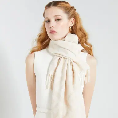 Fendi Long scarf finished with fringing | Thumbnail 3
