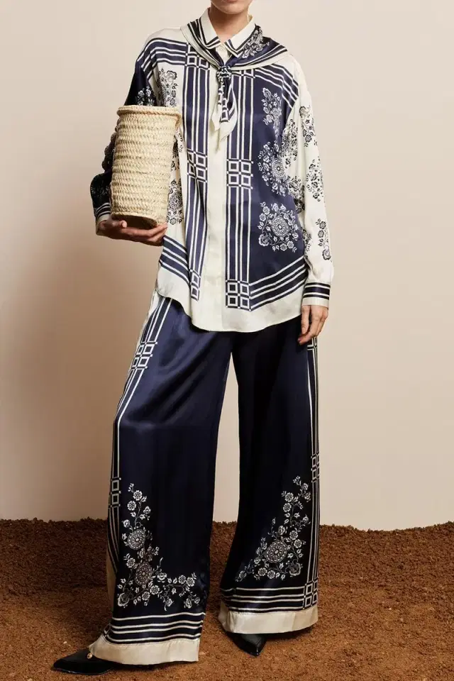 ALEMAIS Banderra Scarf Shirt
