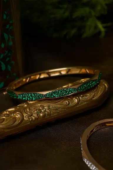 ARUNASHI Emerald Micro Pave Enigma Bangle Bracelet - Yellow Gold | Thumbnail 6