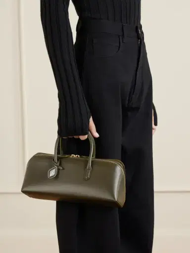 Alaïa Delta Small Leather Bag | Thumbnail 2