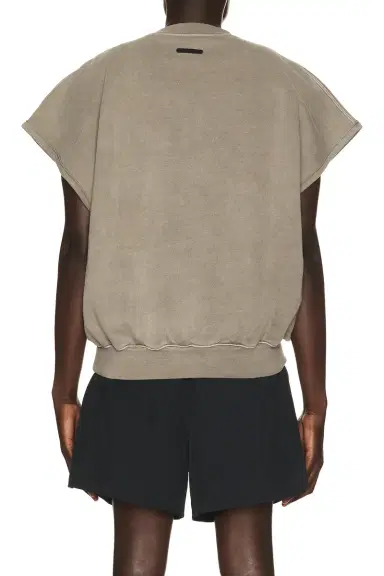 Fear of God Essentials Relaxed Fleece Cutoff Sweatshirt | Thumbnail 2