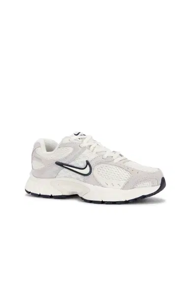 Nike V5 RNR Suede 2 Sneaker | Thumbnail 2