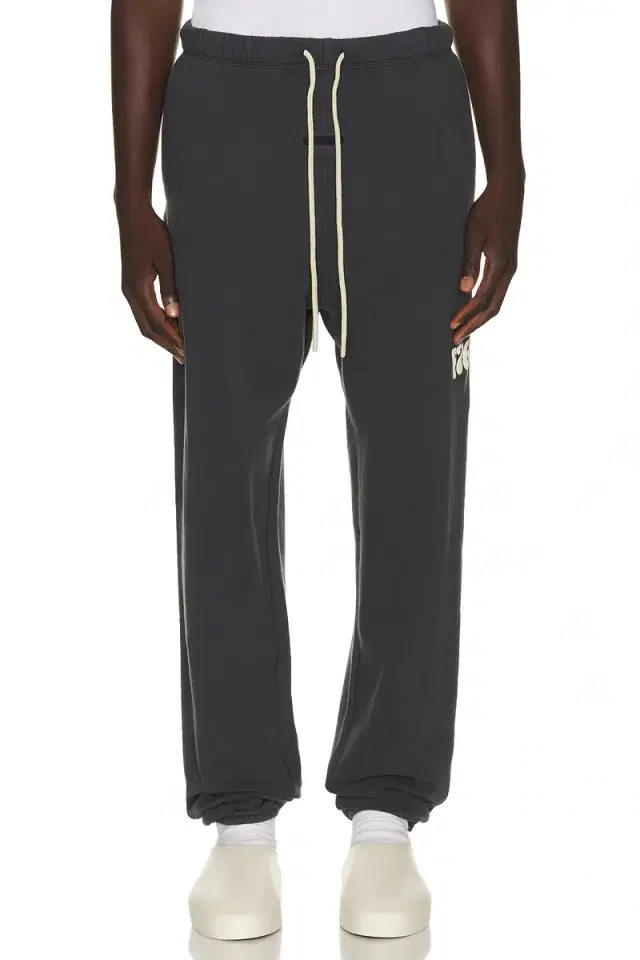 Fear of God ESSENTIALS Classic Fleece Sweatpant