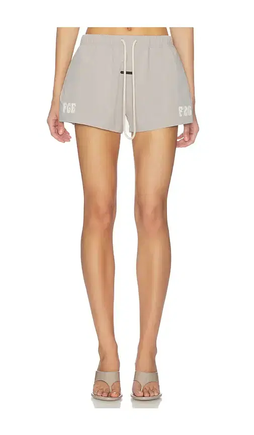 Fear of God ESSENTIALS Running Short