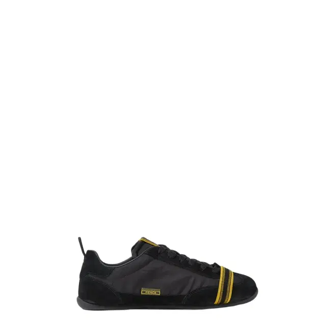 Fendi Soft for total freedom of movement, the Wrap lace-up