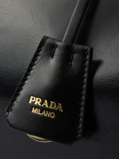 Prada Women's Bonnie Large Leather Top Handle Bag | Thumbnail 6