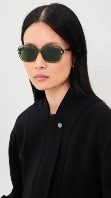 Tom Ford Lana 02 Sunglasses | Thumbnail 3