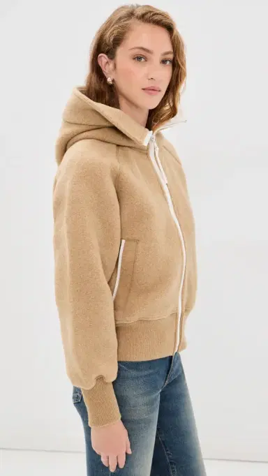 Canada Goose Chilliwack White Disc Fleece Bomber Ecru Beige | Thumbnail 4 Canada Goose Chilliwack White Disc Fleece Bomber Ecru Beige | Thumbnail 4