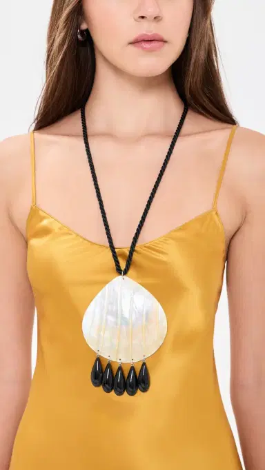 Julietta Iris Necklace Black/Pearl | Thumbnail 3 Julietta Iris Necklace Black/Pearl | Thumbnail 3