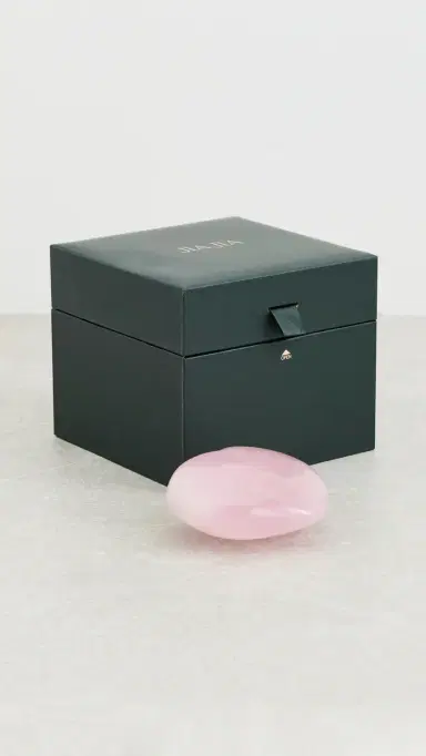 JIA JIA Medium Rose Quartz Heart Rose Quartz One Size | Thumbnail 4 JIA JIA Medium Rose Quartz Heart Rose Quartz One Size | Thumbnail 4