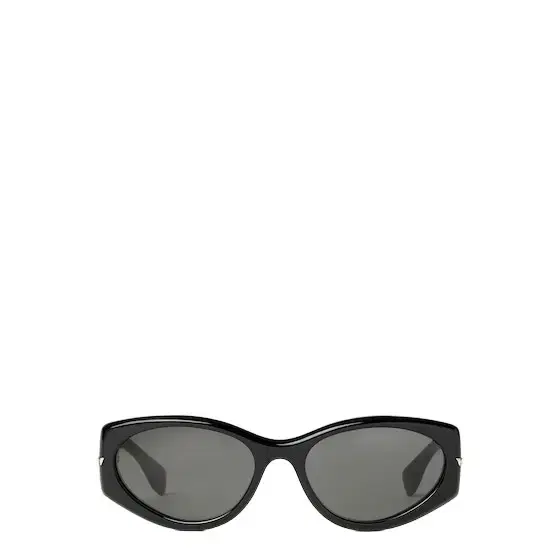 Fendi Graphic volumes and sculptural lines bring star status