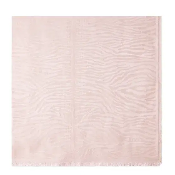 Large rectangular stole crafted using a jacquard technique Large rectangular stole crafted using a jacquard technique
