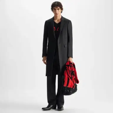 Fendi Drawing inspiration from the verbal-visual poetics | Thumbnail 4