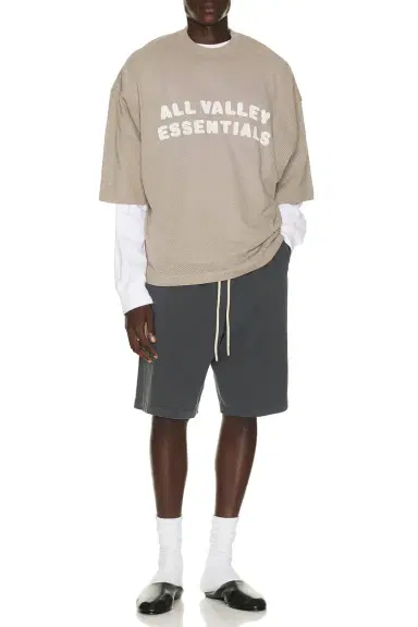 Fear of God ESSENTIALS 90's Short | Thumbnail 3