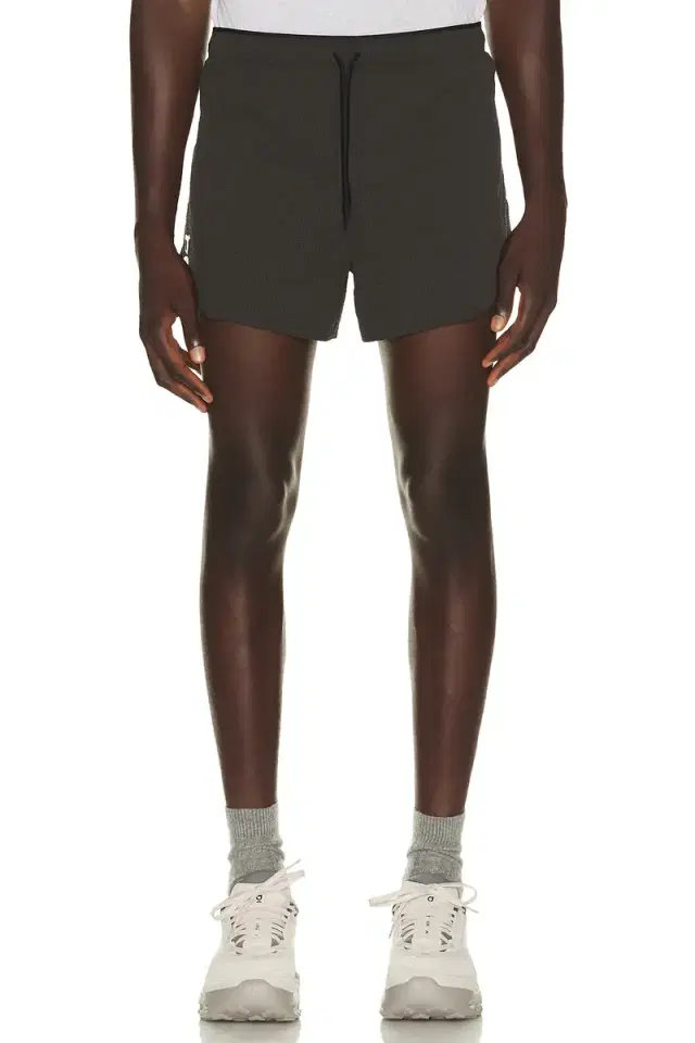 On Performance Volt Shorts