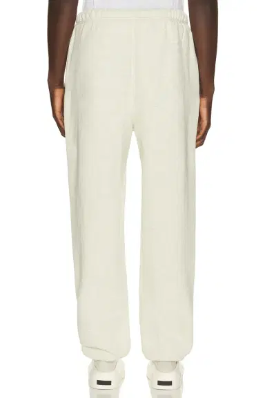 Fear of God Essentials Classic Fleece Sweatpant | Thumbnail 4 Fear of God Essentials Classic Fleece Sweatpant | Thumbnail 4