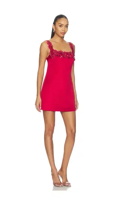 Elliatt Lucetta Shift Mini Dress | Thumbnail 2