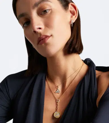 Foundrae Resilience Blossoms 18kt gold pendant with diamonds | Thumbnail 4 Foundrae Resilience Blossoms 18kt gold pendant with diamonds | Thumbnail 4