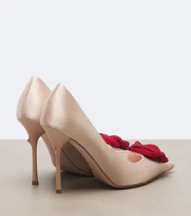 Roger Vivier Rose Vivier floral-appliqué satin pumps | Thumbnail 2