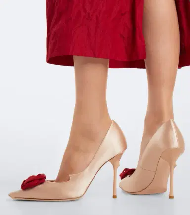 Roger Vivier Rose Vivier floral-appliqué satin pumps | Thumbnail 6