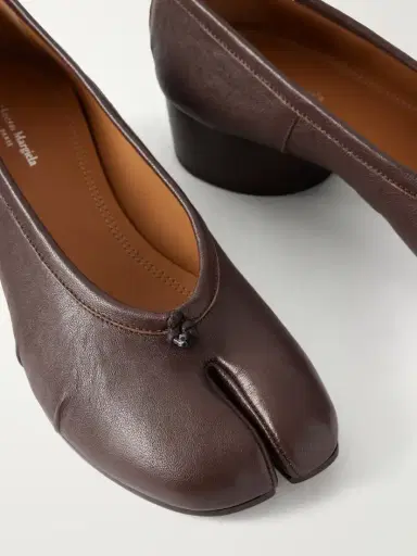Maison Margiela Tabi 30 Leather Pumps | Thumbnail 5 Maison Margiela Tabi 30 Leather Pumps | Thumbnail 5