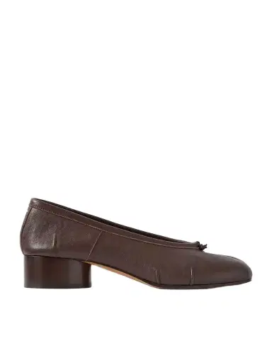 Maison Margiela Tabi 30 Leather Pumps | Thumbnail 1 Maison Margiela Tabi 30 Leather Pumps | Thumbnail 1