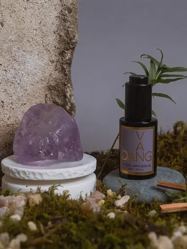 Van Dang Fragrances Buddhapada Diffuser Oil & Amethyst Crystal Meditation Set | Thumbnail 3 Van Dang Fragrances Buddhapada Diffuser Oil & Amethyst Crystal Meditation Set | Thumbnail 3