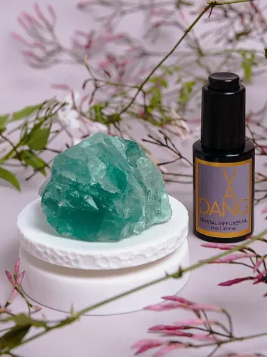 Van Dang Fragrances Veldt Diffuser Oil & Flourite Crystal Meditation Set | Thumbnail 3