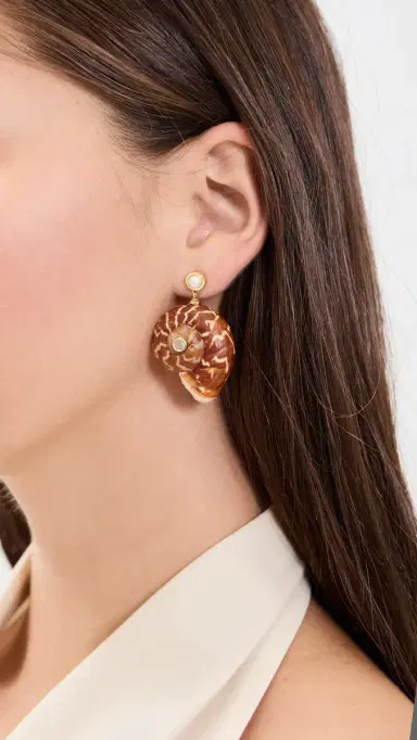 éliou Caracol Earrings Brown One Size | Thumbnail 3