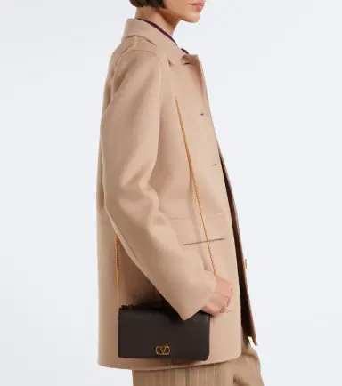 Valentino Garavani VLogo Signature Mini leather wallet on chain | Thumbnail 5 Valentino Garavani VLogo Signature Mini leather wallet on chain | Thumbnail 5