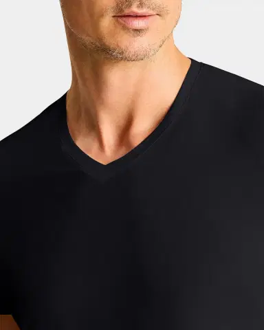 Commando Men's Premier Stretch-Cotton V-Neck Undershirt | Thumbnail 4