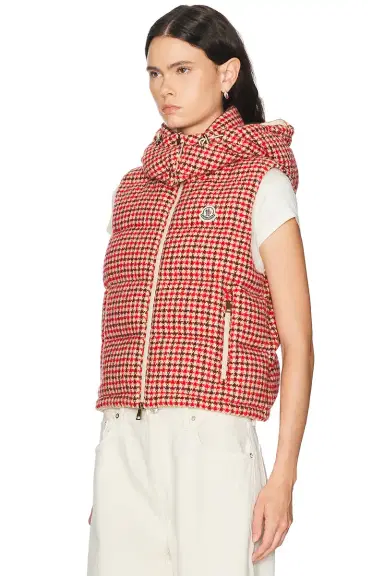 Moncler Niverolle Vest | Thumbnail 3