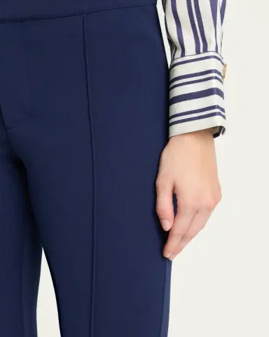 SEROYA Samra Capri Pants | Thumbnail 5