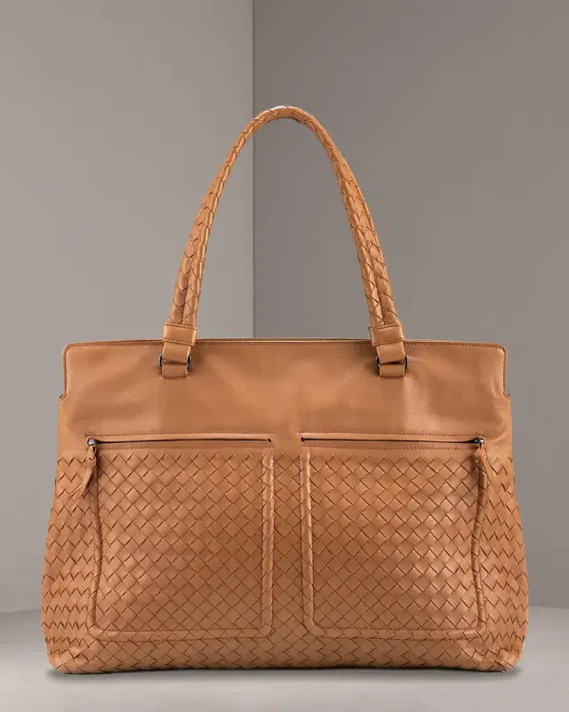 Loewe Flamenco Medium Clutch Bag in Leather