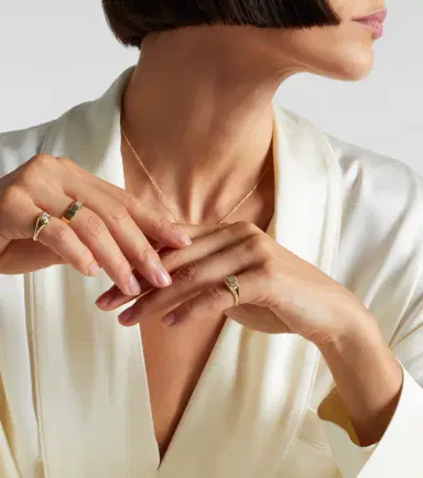 STONE AND STRAND Essential Splurge 14kt gold pinky ring with diamonds | Thumbnail 4 STONE AND STRAND Essential Splurge 14kt gold pinky ring with diamonds | Thumbnail 4