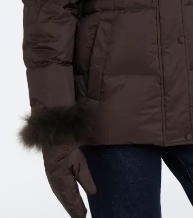 Yves Salomon Set of calf-hair trimmed down jacket and gloves | Thumbnail 3