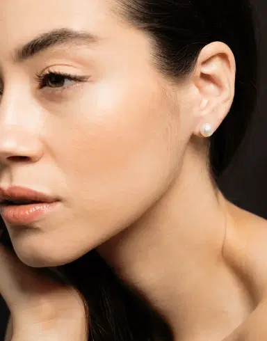 BAGGINS Akoya Pearl Round Stud Earrings - White Gold - 5.5mm | Thumbnail 5 BAGGINS Akoya Pearl Round Stud Earrings - White Gold - 5.5mm | Thumbnail 5
