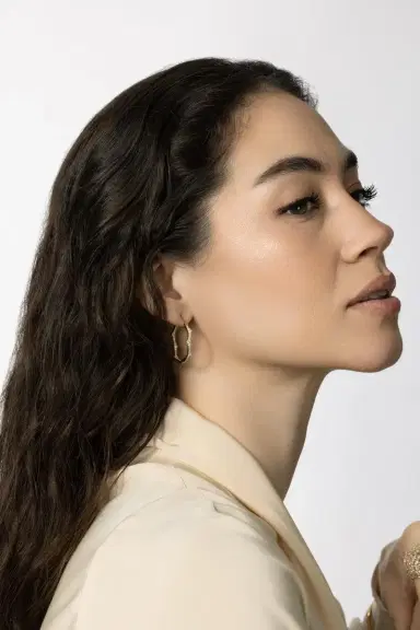 PARULINA Diamond Medium Briar Hoop Earrings - Yellow Gold | Thumbnail 3