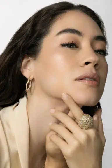 PARULINA Diamond Medium Briar Hoop Earrings - Yellow Gold | Thumbnail 4
