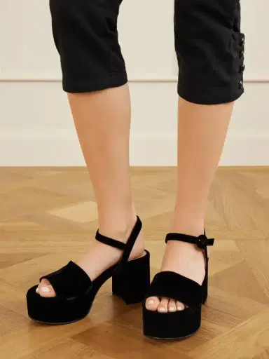 Gianvito Rossi Carol 35 Velvet Platform Sandal | Thumbnail 2