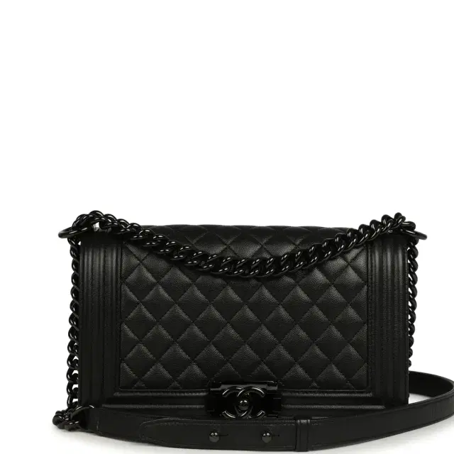 Chanel Pre-owned Chanel Medium Boy Bag So Black Caviar Black Hardware
