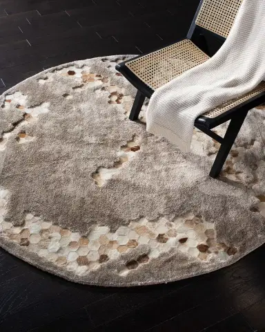 Safavieh Derek Hand-Tufted Round Rug | Thumbnail 2