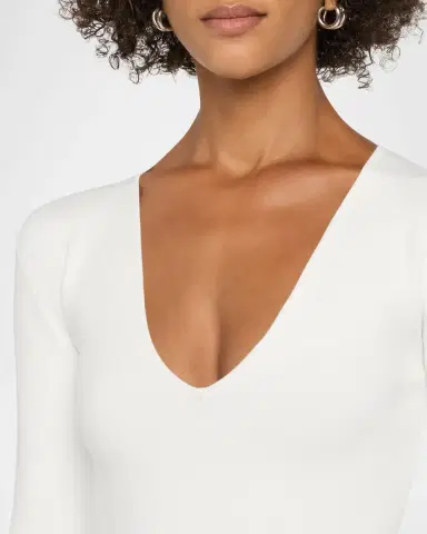 TOTEME Compact Knit V-Neck Top | Thumbnail 5