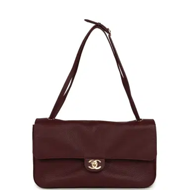 Chanel Chanel Maxi "Souplissimo" Small Flap Bag Burgundy Grained Calfskin Gold Hardware | Thumbnail 7