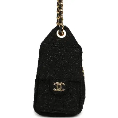Chanel Chanel Mini 25 Hobo Bag Black Tweed Bouclé Gold Hardware | Thumbnail 3 Chanel Chanel Mini 25 Hobo Bag Black Tweed Bouclé Gold Hardware | Thumbnail 3