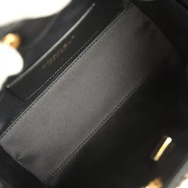 Chanel Chanel Mini 25 Hobo Bag Black Tweed Bouclé Gold Hardware | Thumbnail 8 Chanel Chanel Mini 25 Hobo Bag Black Tweed Bouclé Gold Hardware | Thumbnail 8