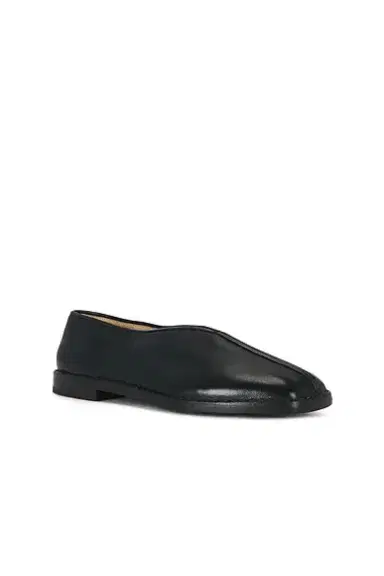 Lemaire Shiny Nappa Lamb Flat Piped Slippers | Thumbnail 2 Lemaire Shiny Nappa Lamb Flat Piped Slippers | Thumbnail 2