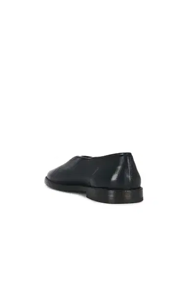Lemaire Shiny Nappa Lamb Flat Piped Slippers | Thumbnail 3 Lemaire Shiny Nappa Lamb Flat Piped Slippers | Thumbnail 3