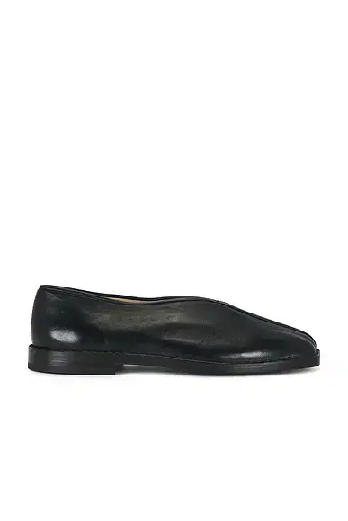 Lemaire Shiny Nappa Lamb Flat Piped Slippers
