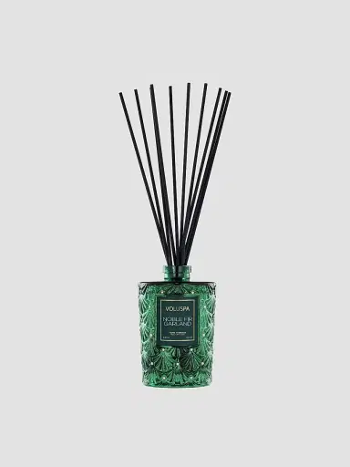 Voluspa Noble Fir Garland Reed Diffuser | Thumbnail 2 Voluspa Noble Fir Garland Reed Diffuser | Thumbnail 2
